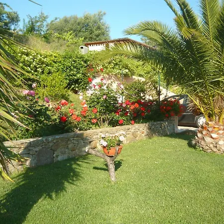 Guest house Li Muntigeddi