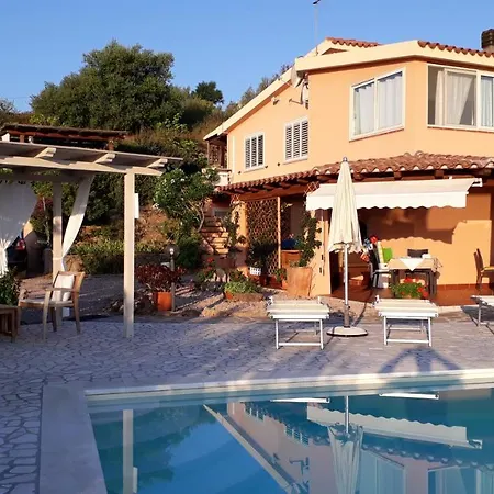 Li Muntigeddi Πανσιόν San Teodoro (Sardinia)